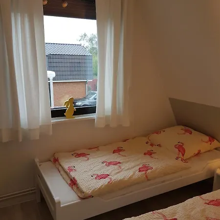 Kampweg 4 *